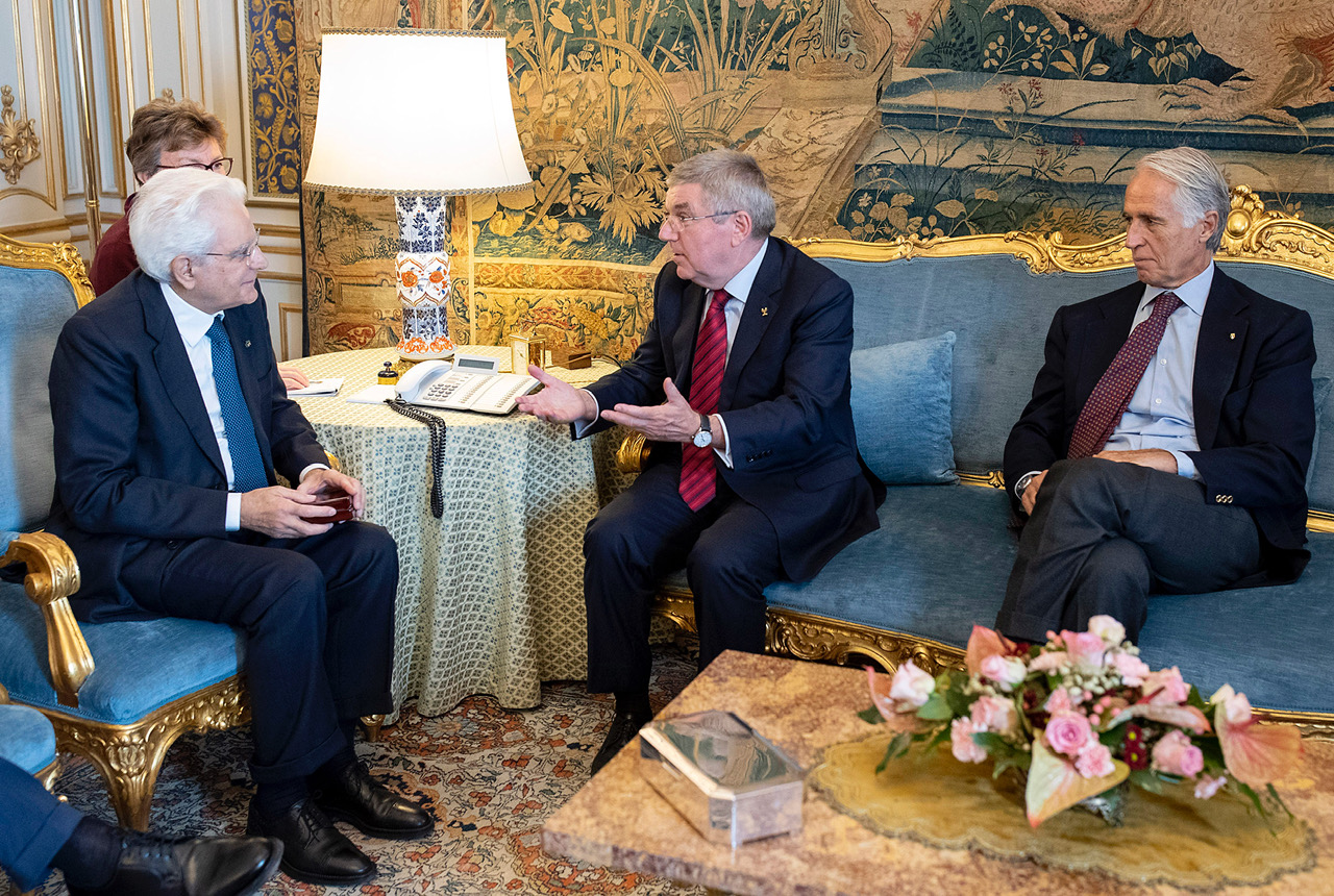 Bach ricevuto dal Presidente della Repubblica Mattarella insieme ai vertici dello sport italiano