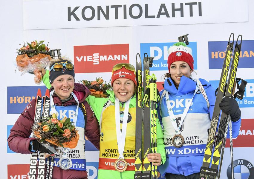 Lisa Vittozzi terza nella pursuit di Kontiolahti: 1° podio in Coppa del Mondo per l'azzurra