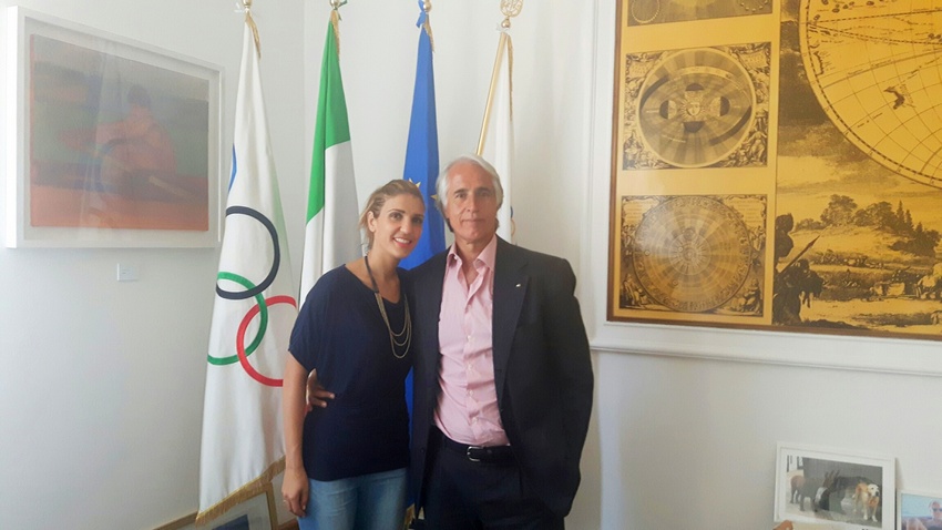 Malagò incontra l'olimpionica della scherma Arianna Errigo 