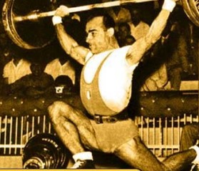Lo sport piange il pesista Sebastiano Mannironi, bronzo a Roma '60. Cordoglio anche per la scomparsa di Cosimo Piccinno, Comandante dei NAS