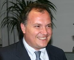 CONI: Il cordoglio del Presidente Petrucci per la scomparsa del Presidente della FITri, Emilio Di Toro