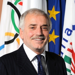 CONI SERVIZI: Assegnati all'Italia i Mondiali di beach volley 2011, la soddisfazione di Pagnozzi