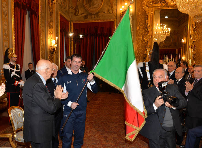 SOCHI 2014:  Il Presidente Napolitano consegna il tricolore a Zoeggeler e Chiarotti. "Sport simbolo dell'Italia giovane e vincente"