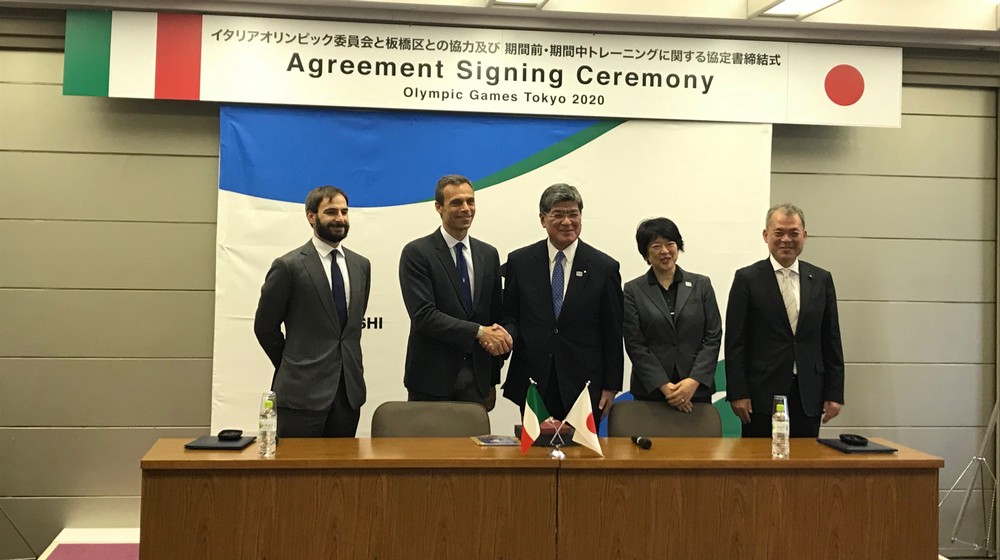 Tokyo 2020, Mornati firma l'accordo per l'impianto di volley a Itabashi
