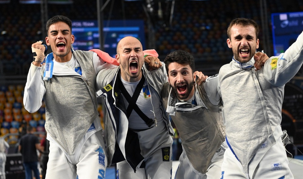Il fioretto italiano guarda tutti dall'alto! Dopo le azzurre anche la squadra maschile vince l'oro iridato al Cairo 2022