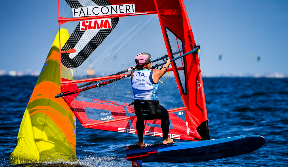 Smiles for the iQFOiL and kite Azzurri at the World Championships: full house of Olympic cards for Italia Team
