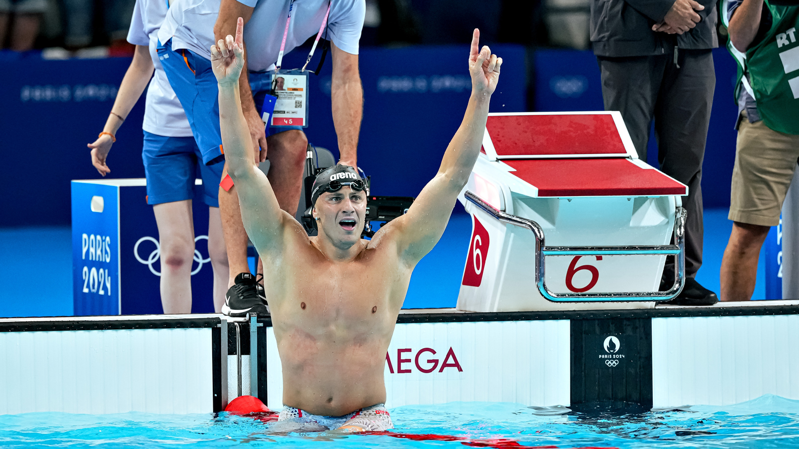 First gold for Italia Team at Paris 2024: a stunning Nicolò Martinenghi wins the 100 metres breaststroke