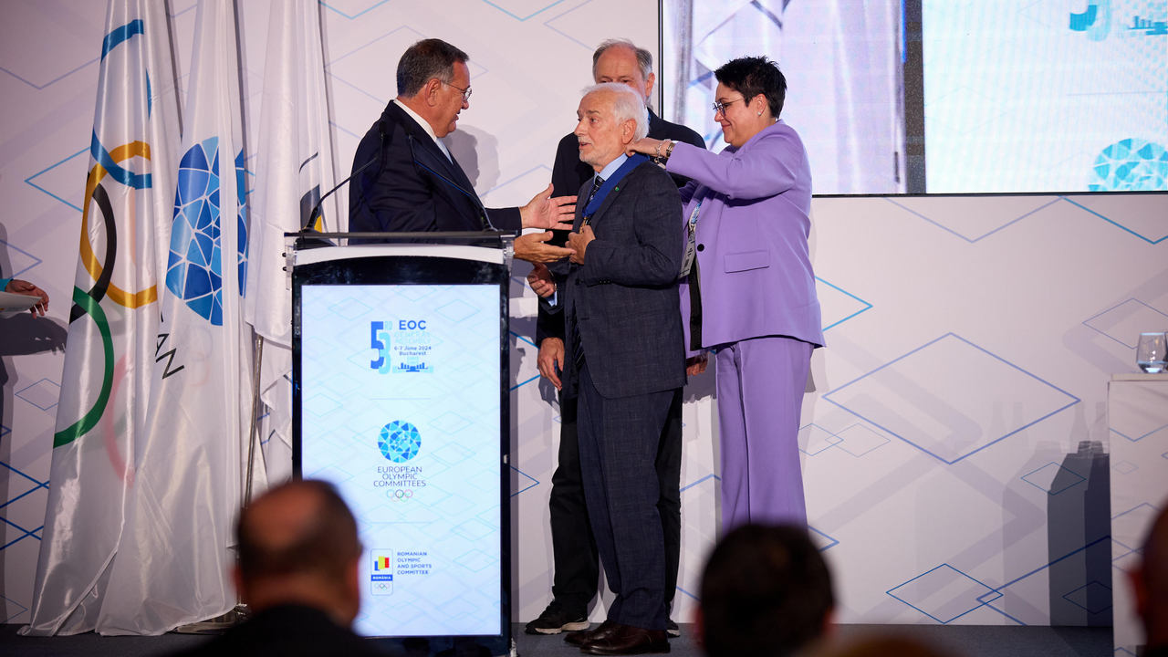  Pagnozzi premiato a Bucarest, al dirigente italiano l'ordine al merito dei Comitati Olimpici Europei