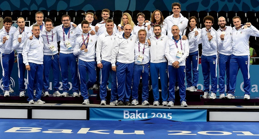 Baku 2015: Nuoto, 3 medaglie d'argento. Sciabola e Fioretto argento, Spada Bronzo. Beach Soccer per l'oro