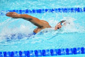 nuoto staffetta dx100m stile libero sfe06615 copia simone ferraro ph