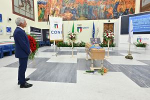 andrea abodi  camera ardente nino benvenuti foto mezzelani  gmt084