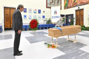 gianfranco fini camera ardente nino benvenuti foto mezzelani  gmt087