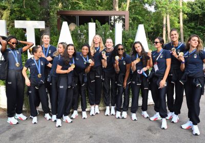 August 11: the women's National volleyball team in Casa Italia