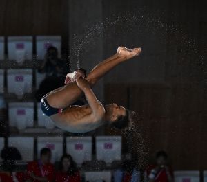 tuffi 10 metri sargent larsen ph bizzi  agu