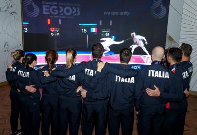 Casa Italia celebra i successi di sciabolatrici e spadisti con gli azzurri del Badminton