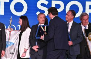 collari d oro mezzelani pagliaricci gmt176