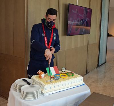 Federico Pellegrino celebrates his silver at Casa Italia