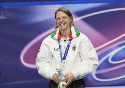 Fontana follows Mangiarotti's lead: the Italian wins her 13th medal at the Games, taking silver in the 500 metres short track event