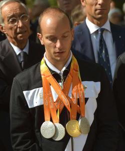 592mezzelani carbone gmt