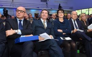 collarimezzelaniferrarogmt319