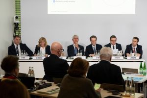 54297036270cf17dd84 k