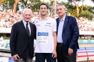 8d9e5079 8aad 4205 8923cc6f5e4b6db