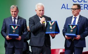 coni 0175 collari d oro sfe09659 copia simone ferraro ph