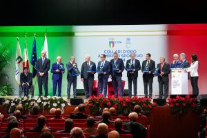 coni 0184 collari d oro sfe09842 copia simone ferraro ph