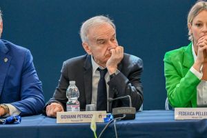 elezioni coni rdt foto di tondo coni