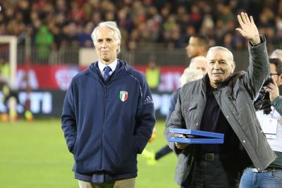 Malagò e Fabbricini consegnano il Collare d'Oro a Gigi Riva