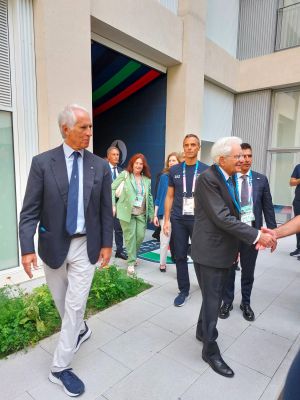 bff58741 d81e 4fa2 83c2bbfdfa6bb