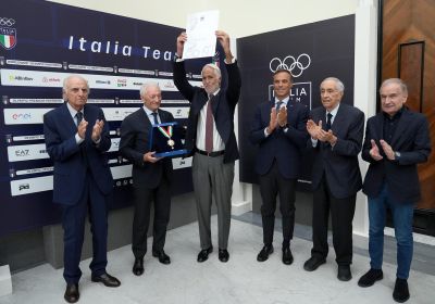 Primo Consiglio Nazionale presieduto da Buonfiglio: Collare d'Oro a Malagò