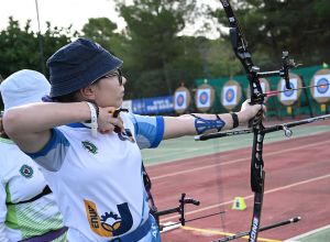 1004 trofeo coni  tiro con arco  ph bizzi agu