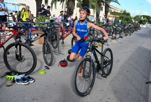 1004 trofeo coni  triathlon ph bizzi agu