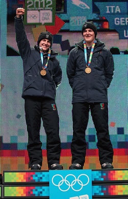 INNSBRUCK 2012: Il Ministro Gnudi invia al villaggio olimpico i complimenti alla coppia d'oro Gruber-Kainzwaldner