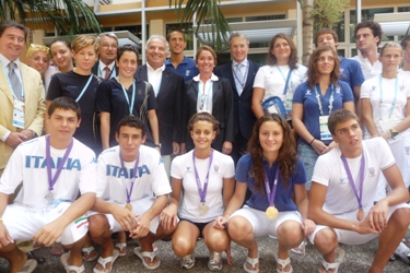 SINGAPORE 2010: l’Ambasciatore Italiano incontra la squadra azzurra allo Youth Olympic Village
