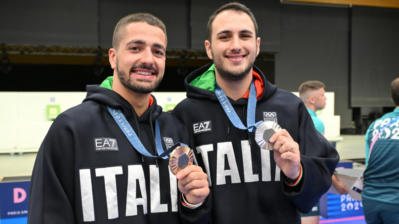 Storico doppio podio azzurro nella pistola 10 metri: Maldini vince l'argento, bronzo per Monna