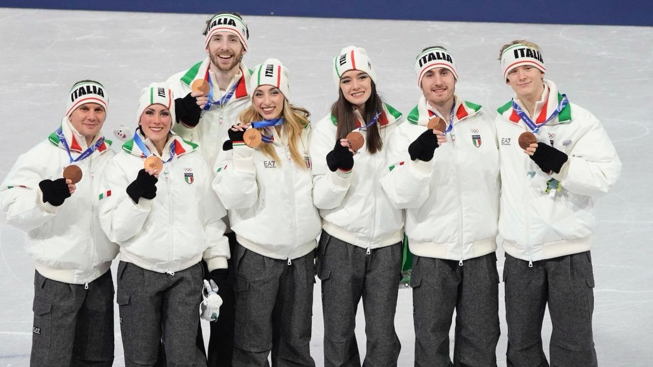 Team event: Italy hold firm in the free skates to secure Olympic bronze