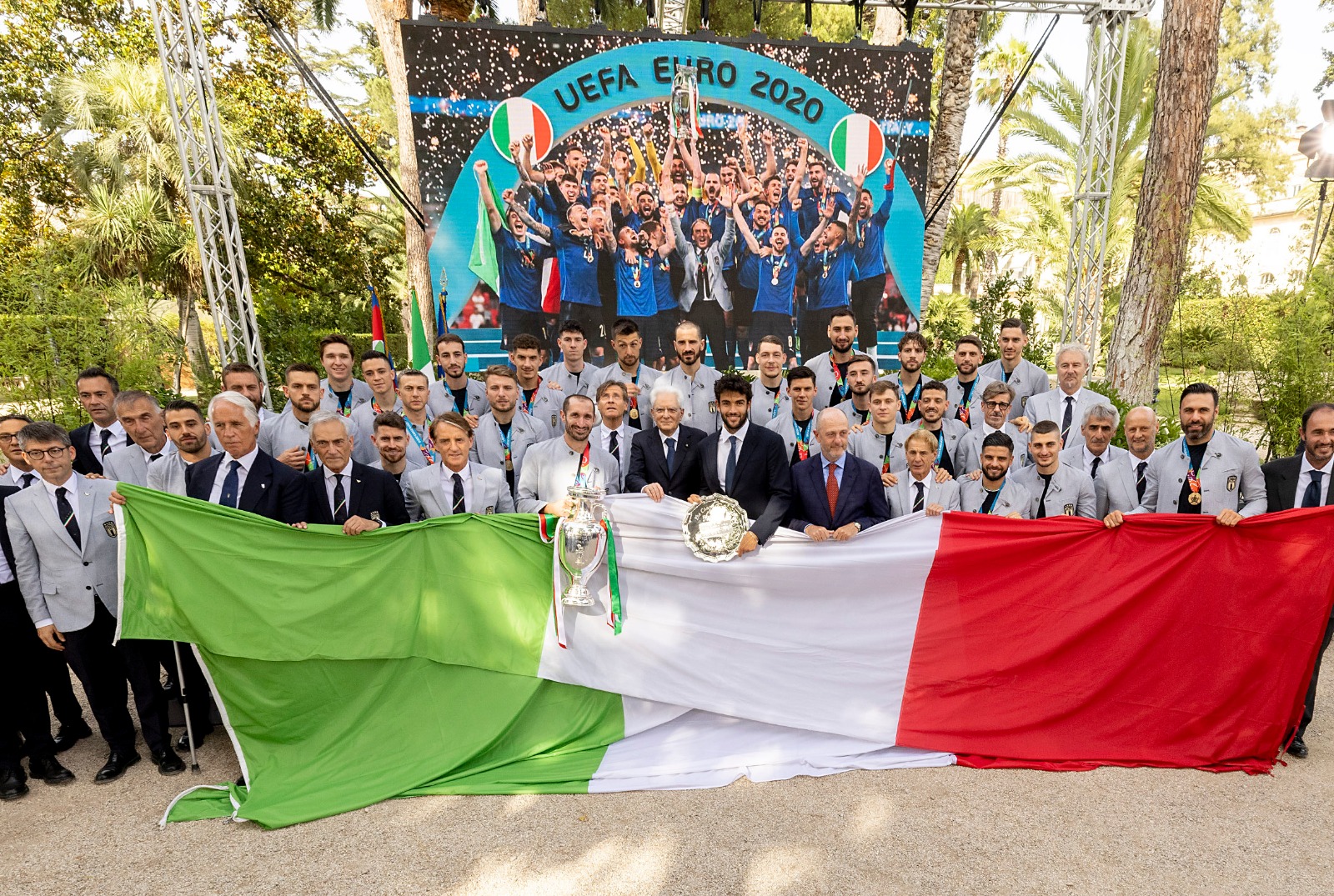 Dal Quirinale a Palazzo Chigi, Mattarella e Draghi celebrano l'Italia campione d'Europa e Berrettini