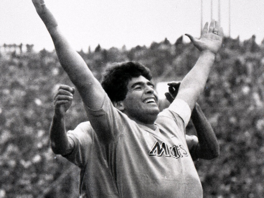 Lo sport piange Maradona. Malagò "ciao Diego, sei la storia"